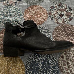 Seychelles Bootie Sz 39